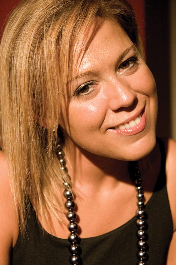 elina-gika